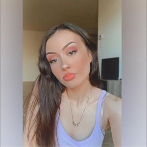 Meet your Posher, Mercede